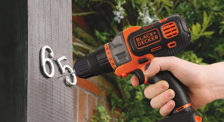 Black and Decker - Perceuse visseuse multifonction sans fil 18 V BLACK & DECKER